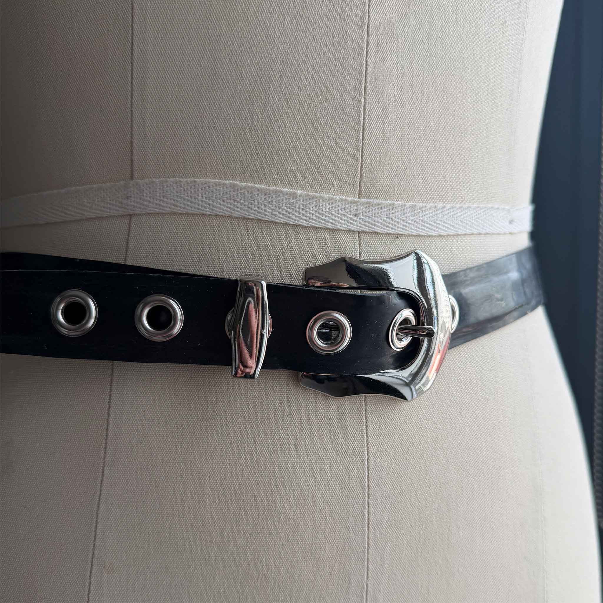 Latex belt with Silver Wavy Buckle - Waist 26-28"