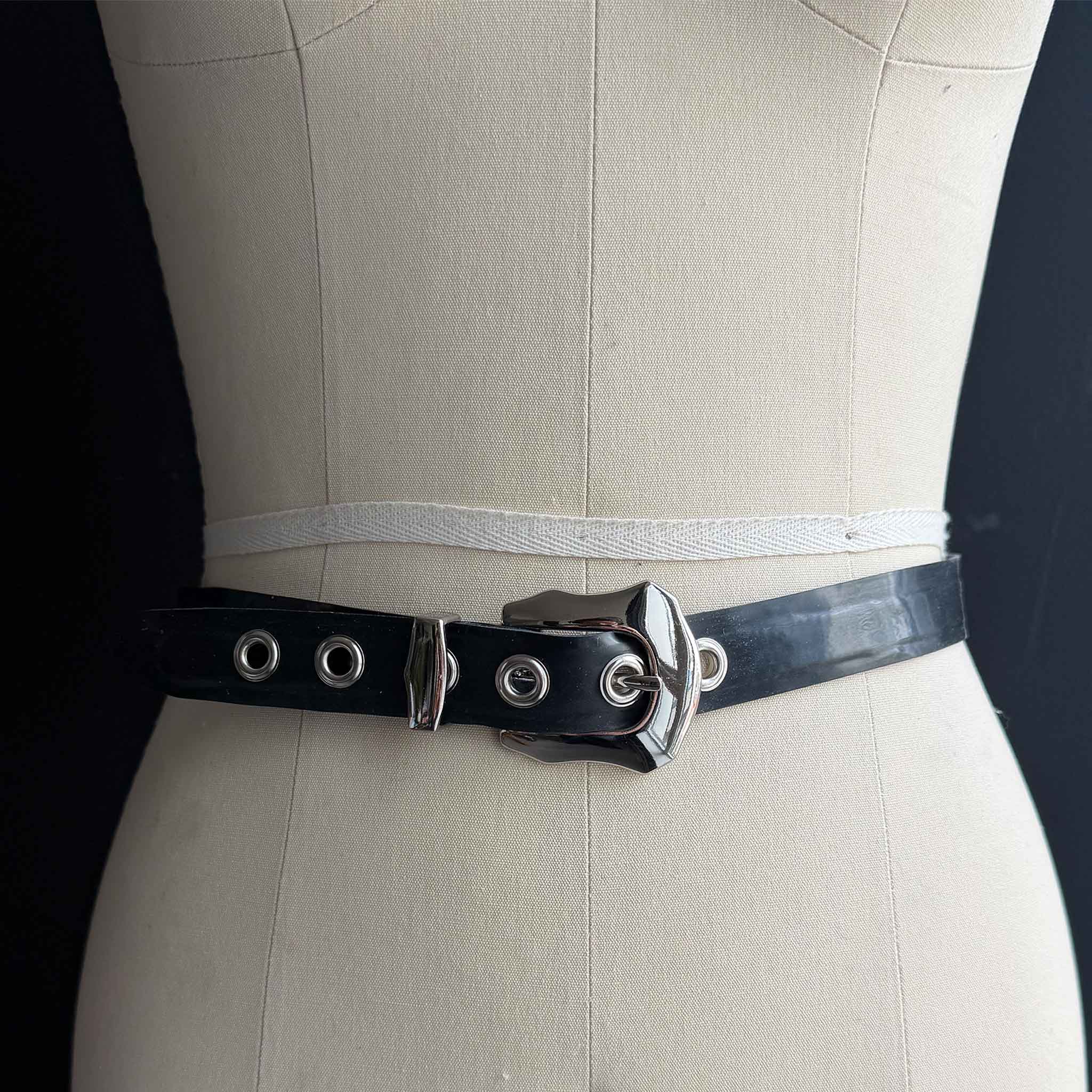 Latex belt with Silver Wavy Buckle - Waist 26-28"