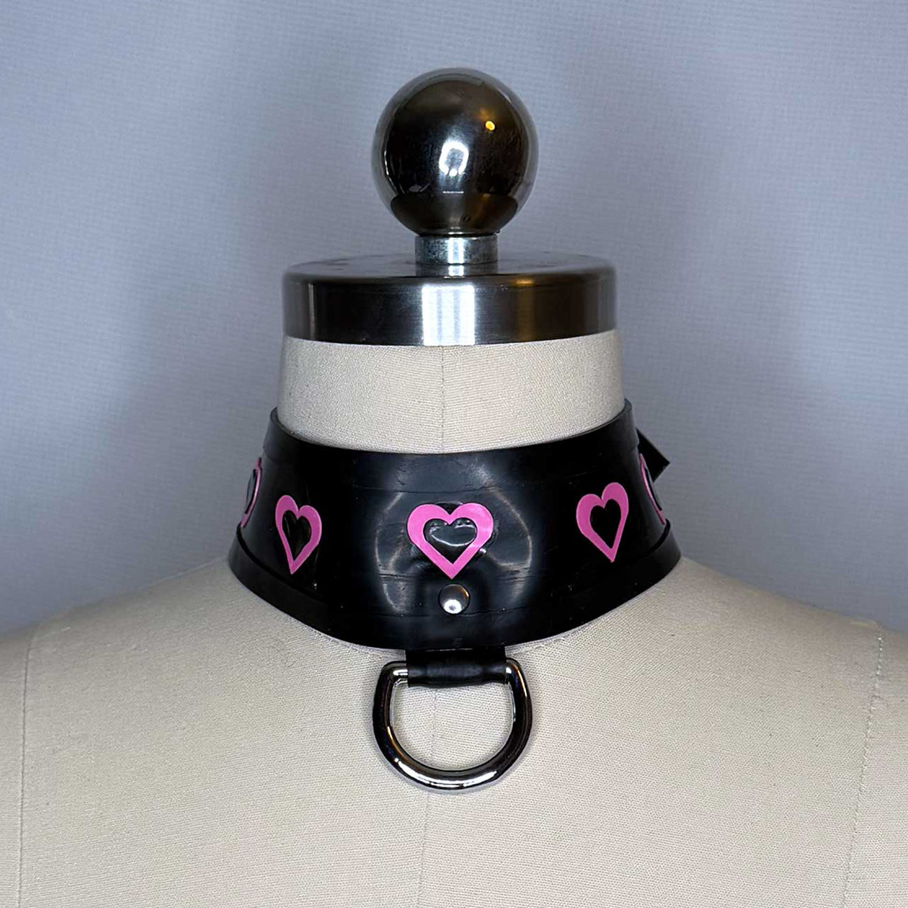 Neon Pink Heart Latex Collar with D-Ring - 13-15"