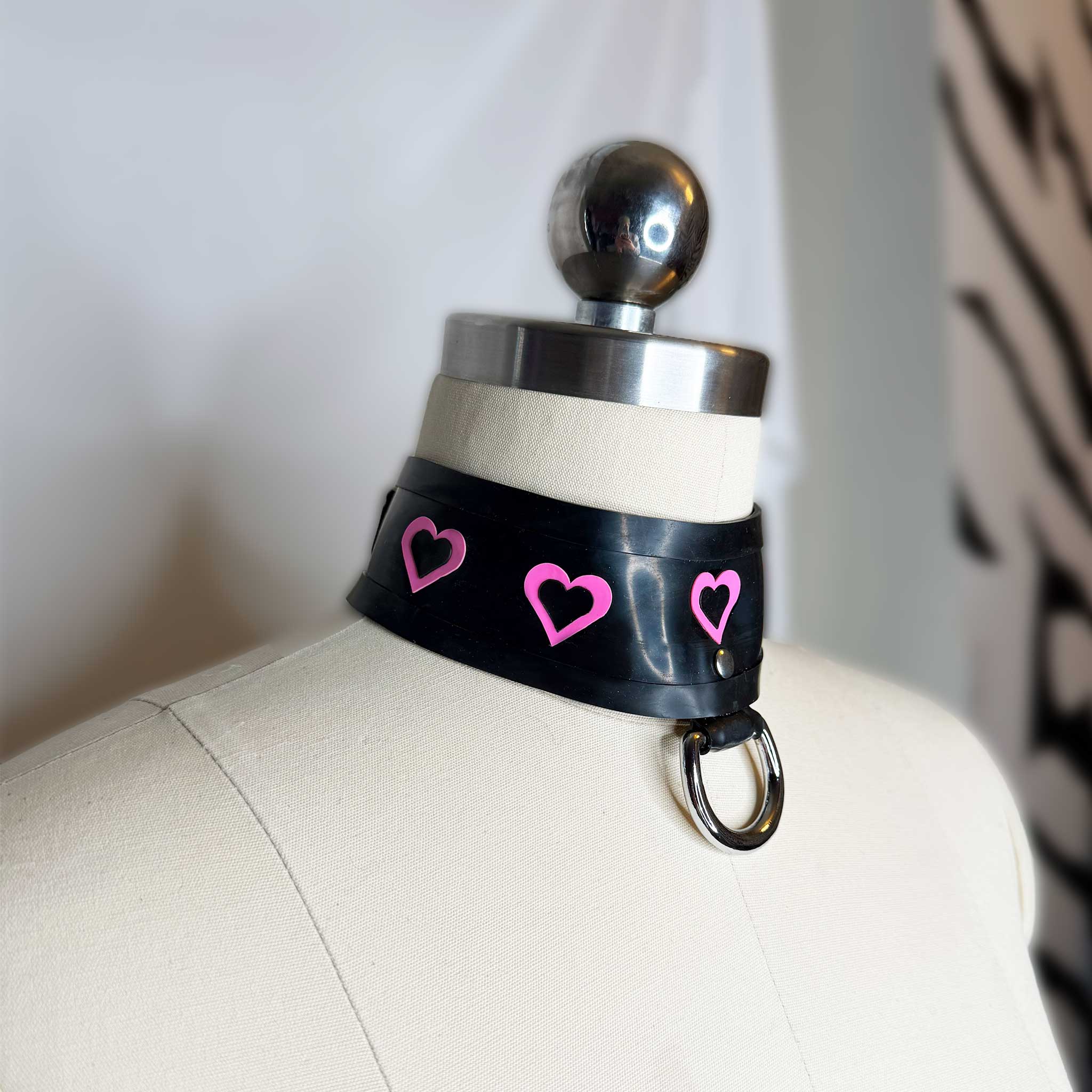 Neon Pink Heart Latex Collar with D-Ring - 13-15"