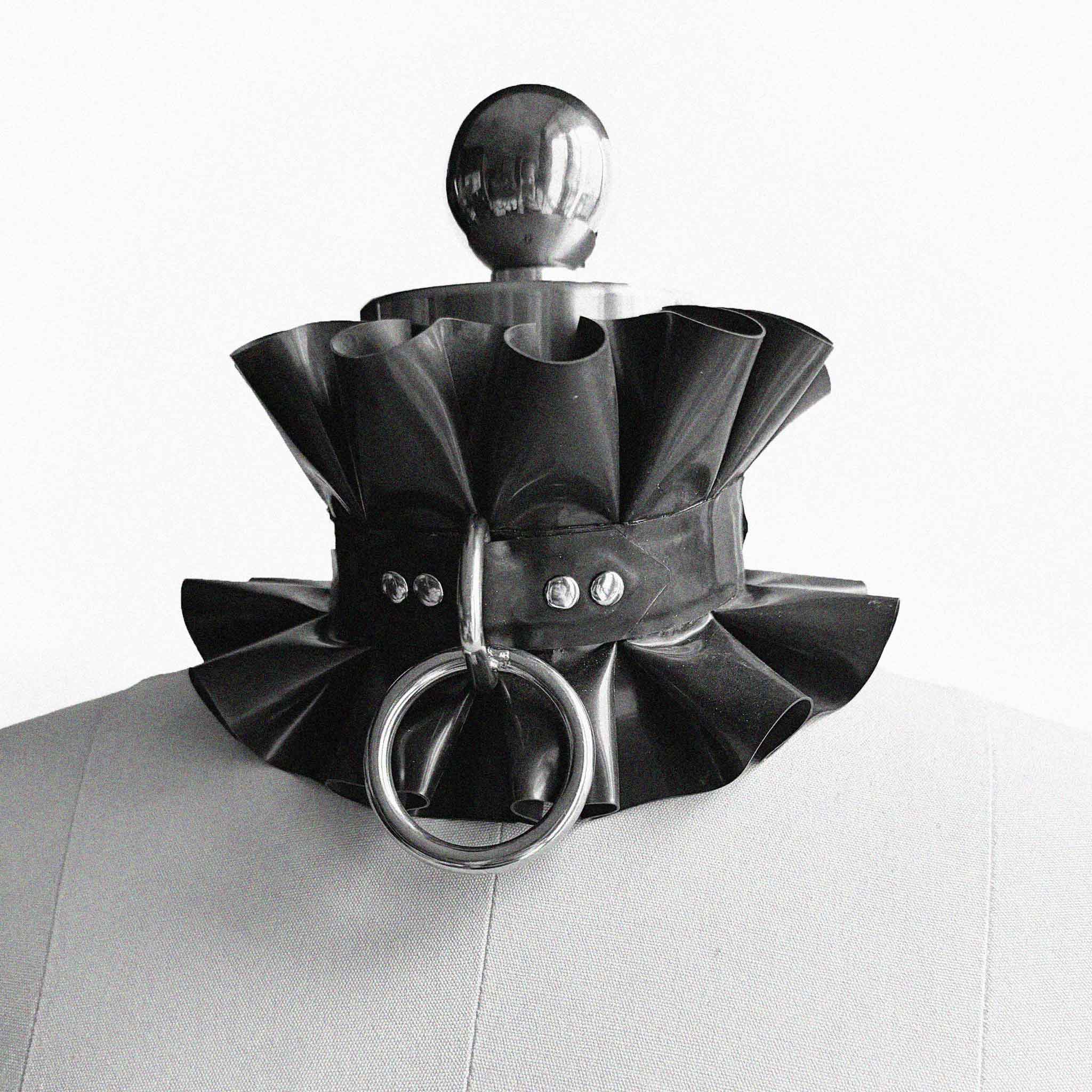 Latex Ruffle Collar with Ring